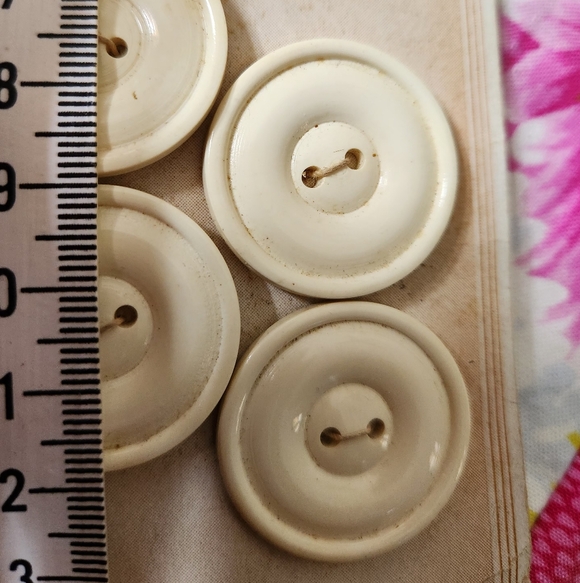 Vtg. Casein Ivory Buttons Set - Picture 2 of 3